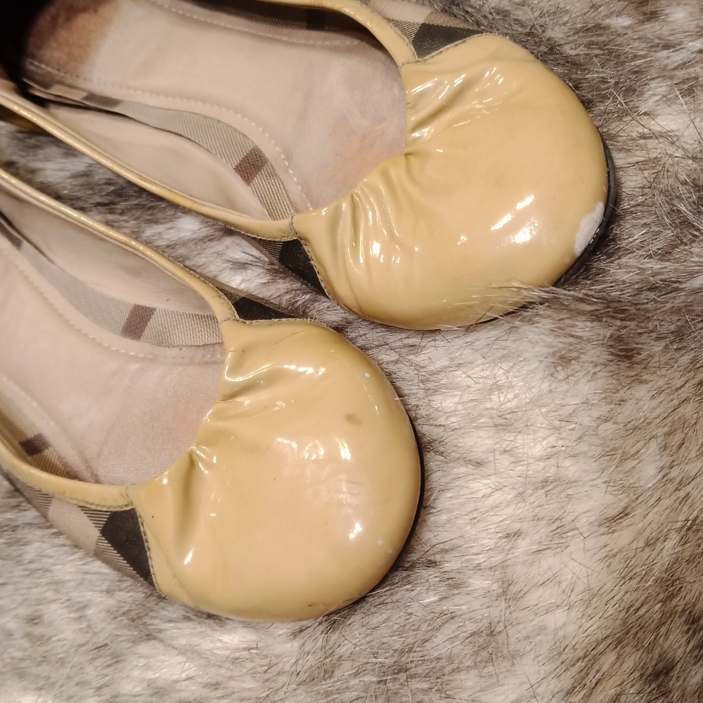Burberry flats - Picture 2 of 16